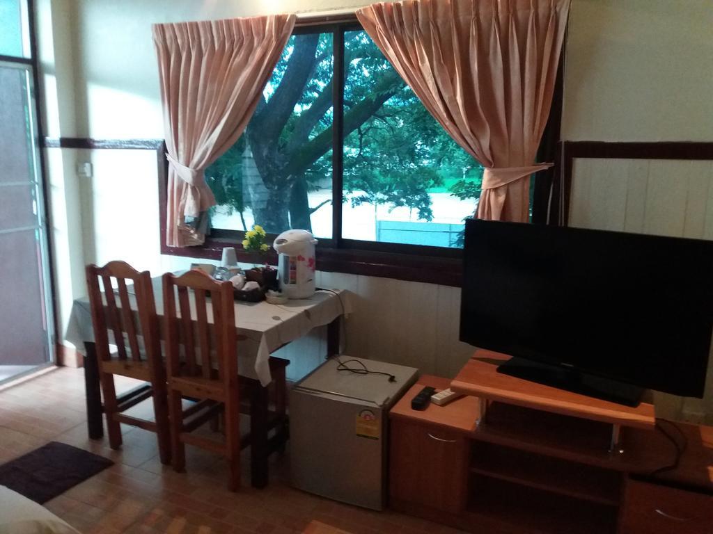 Hollanda Montri Guesthouse Τσιάνγκ Μάι Εξωτερικό φωτογραφία