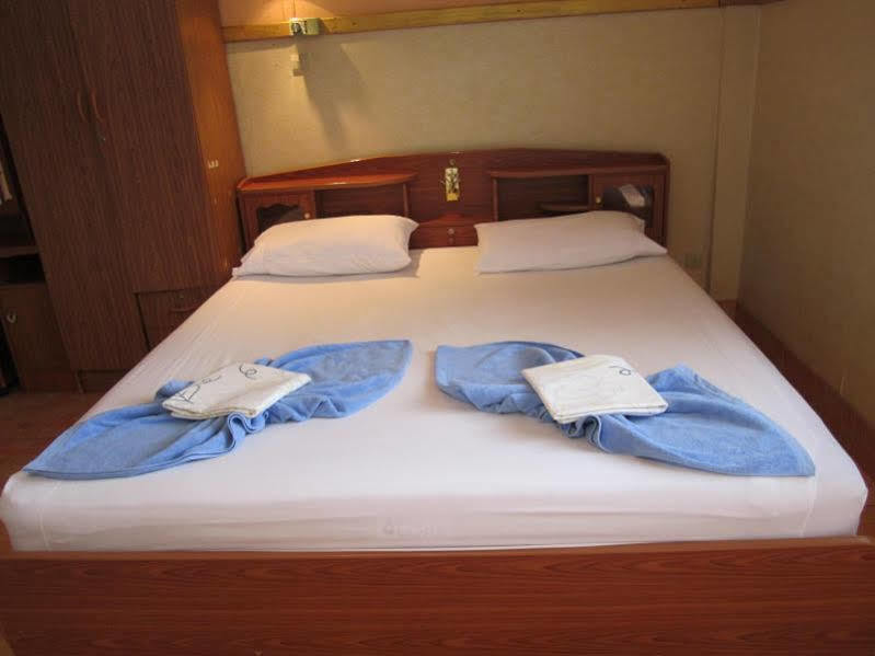 Hollanda Montri Guesthouse Τσιάνγκ Μάι Εξωτερικό φωτογραφία